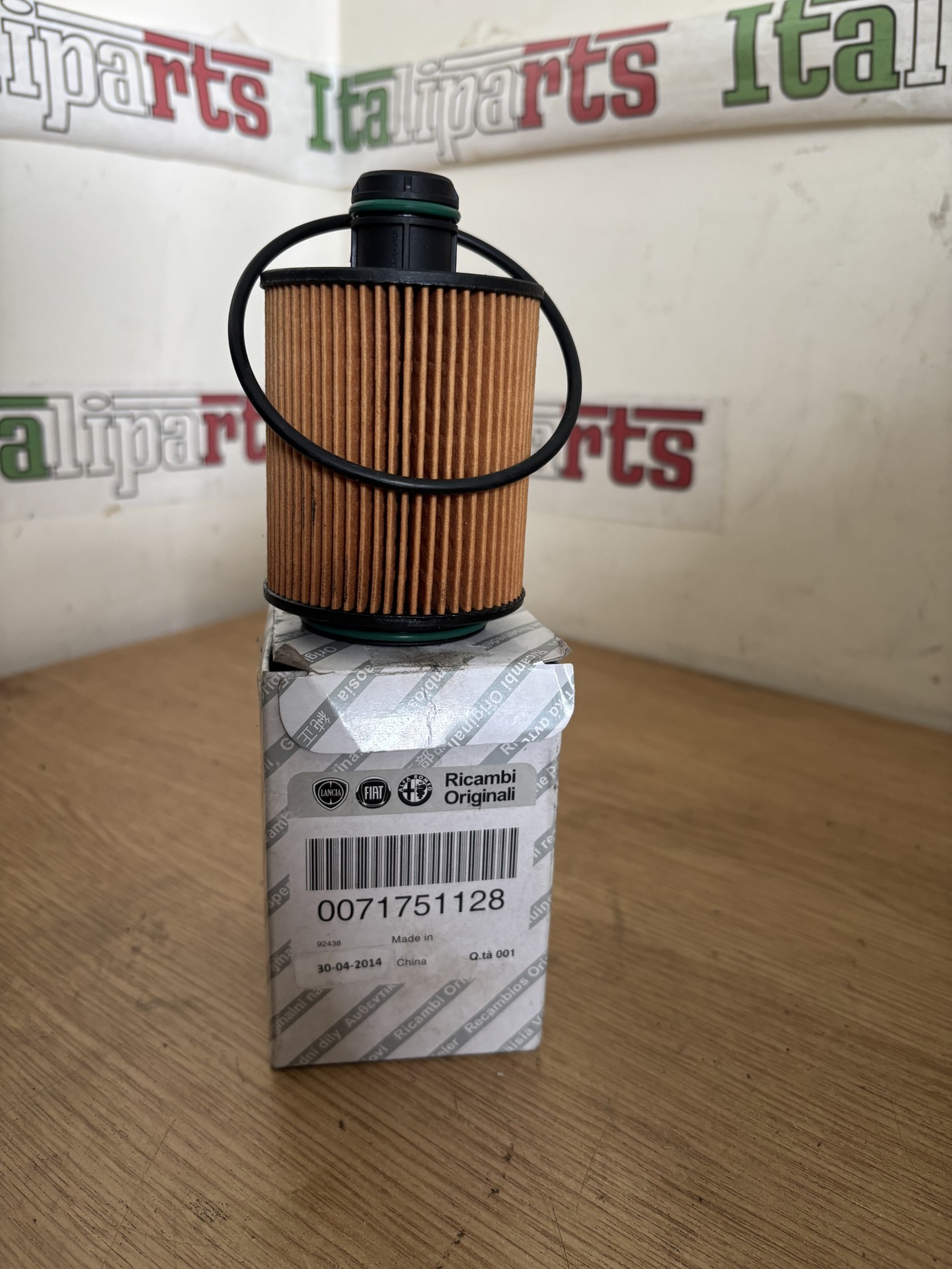 Oil filter - 71751128 - Alfa Romeo 159 Brera Spider MiTo 2008-2011 Giulietta (2010-2013) Fiat Grande Punto (2005-2009) Doblo (2009 on)
