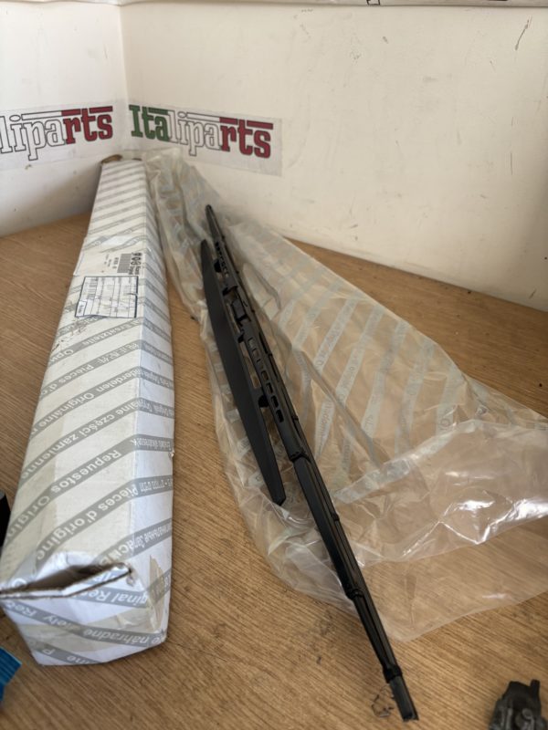 Wiper blade right - 9467186780 - Fiat Scudo 2007 on