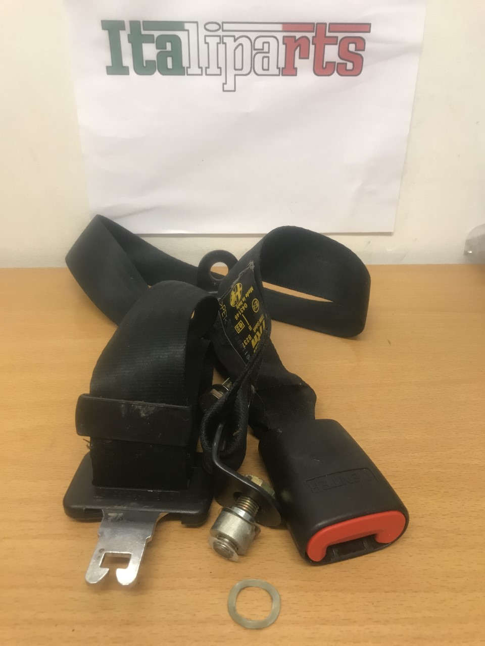 Seat belt centre lap belt (rear) 7670842 TRW B237 Alfa Romeo 166