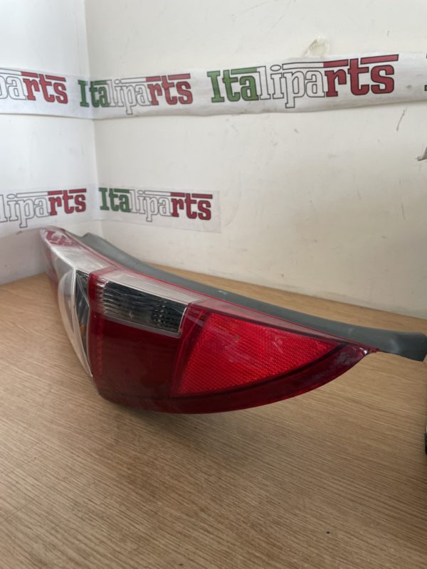 Rear light left - B318 286201 - Fiat Punto 1999-2006 **USED PART**