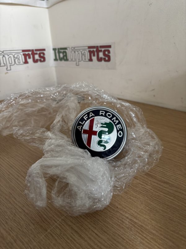 Boot badge - 50538700 - Alfa Romeo MiTo Giulietta 2016 on later push type