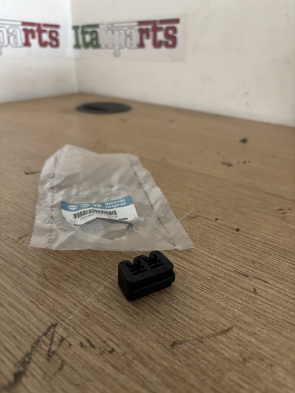 Brake system clip - 46791815 - Fiat Punto 2003-2010 **price is for one**