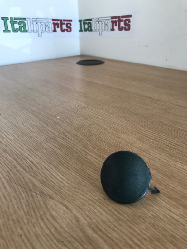Tow eye cover front in green - Alfa Romeo 156 **used part**