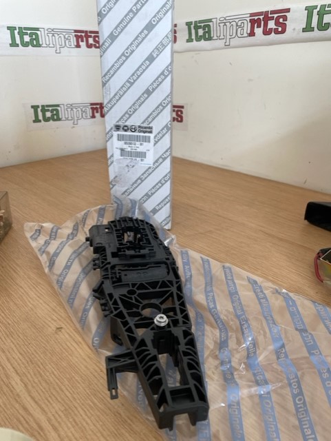 Bracket - 52065133 - Fiat/Alfa Romeo TBC - Italiparts
