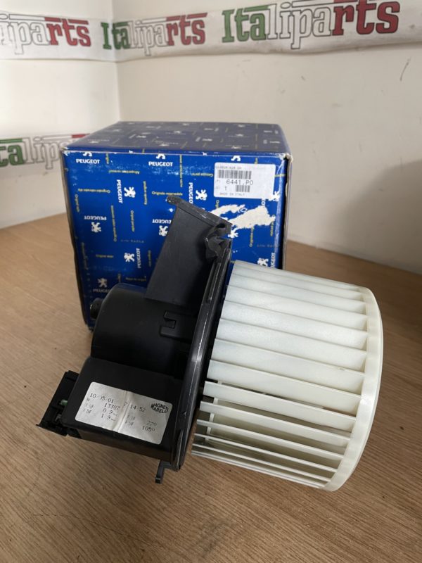 Heater blower motor - 6441PO   6441.PO - Peugeot