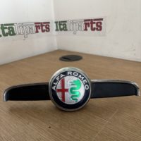 Grille plinth with badge - 156067471 - Alfa Romeo Brera Spider **used part stick on badge**