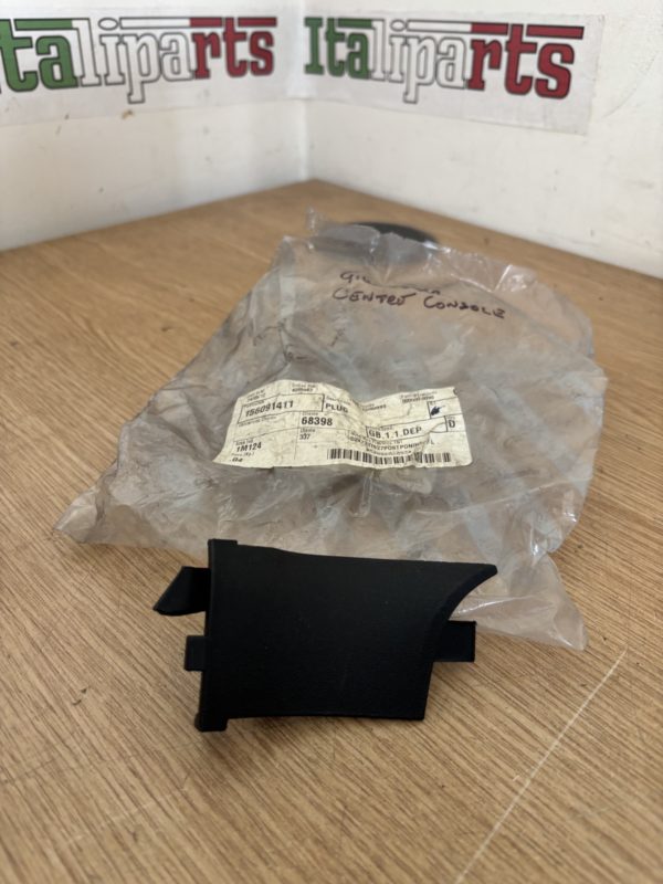 Plug for centre console - 156091411 - Alfa Romeo Giulietta 2013-2016