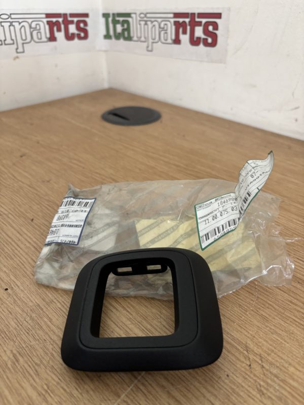 Rear seat release trim - 184698080 - Alfa Romeo MiTo Giulietta & Fiat Grande Punto 2008-2009