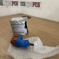 Brake light switch - 50512681 - Alfa Romeo 159 Brera Spider Giulietta MiTo 4C & 500 2007 on Panda II Grande Punto II Bravo II Ducato III