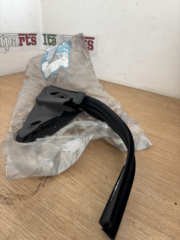 Seal front right door - 50513983 - Alfa Romeo MiTo 2011-2018