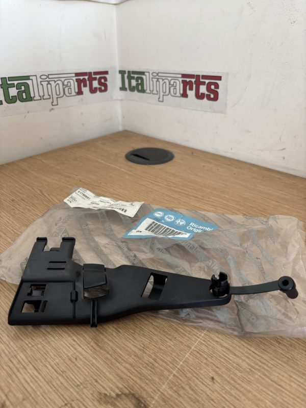 Front seat rail bracket left - 51790883 - Alfa Romeo 147 GT