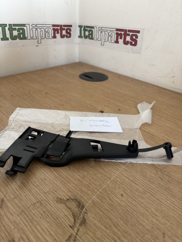 Front seat rail bracket right - 51790884 - Alfa Romeo 147 GT