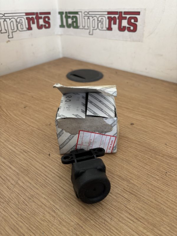Fuel switch - 7790538 - Alfa Romeo 145 155 156 159 164 166 GT