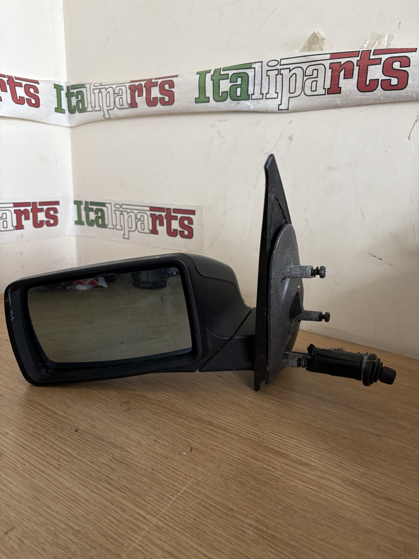 Door mirror left in green manual adjustment - Alfa Romeo 155 **used part some scratches/damage**