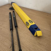 Bonnet strut pair Magneti Marelli - 60658924 - Alfa Romeo 166