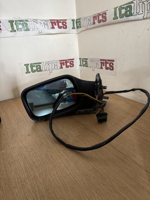 Door mirror left - 0243061 - Alfa Romeo 75 **used part, casing damaged**