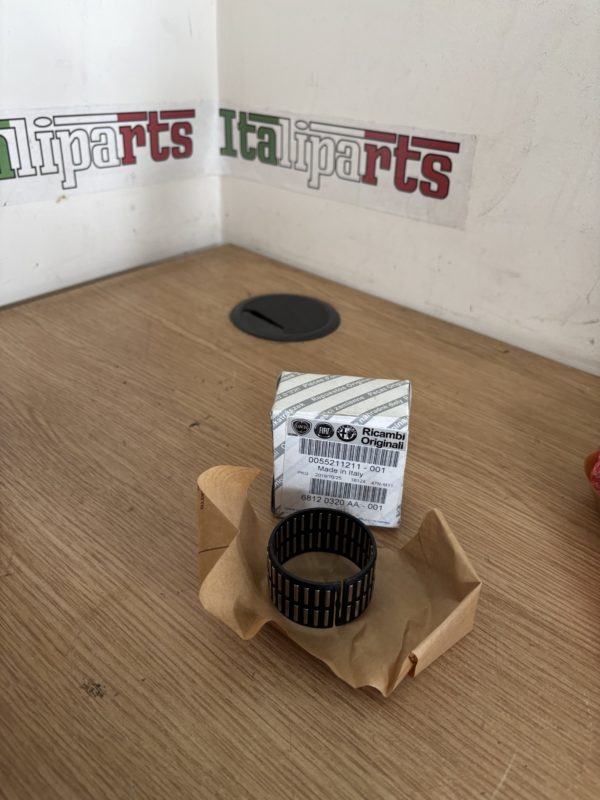 Transmission roller cage - 55211211 68120320AA - Alfa Romeo Giulietta & Fiat Doblo 2011-2022 Punto Abarth Evo 2010-2013