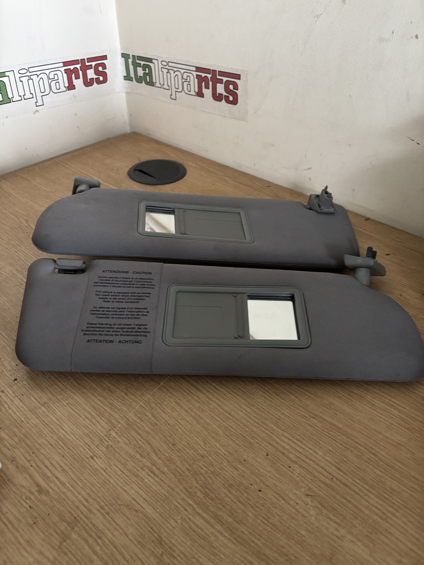 Sun visor pair grey - 156017692 - Alfa Romeo 166 **used parts**