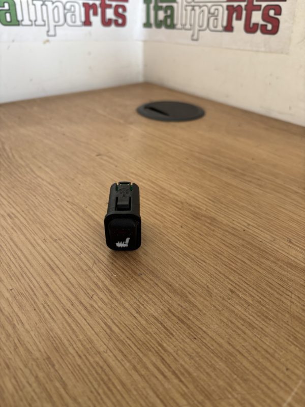 Heated seat switch - 185500980 - Alfa Romeo 147 156 GT 166 Giulietta MiTo **used part**