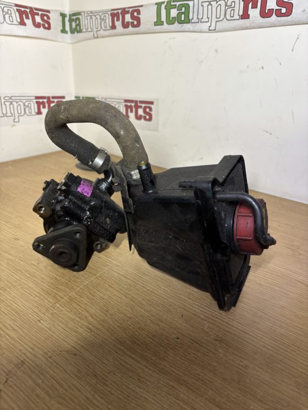 Power steering pump and reservoir - 55189211 6064414 - Alfa Romeo 156 166 TS **used parts**