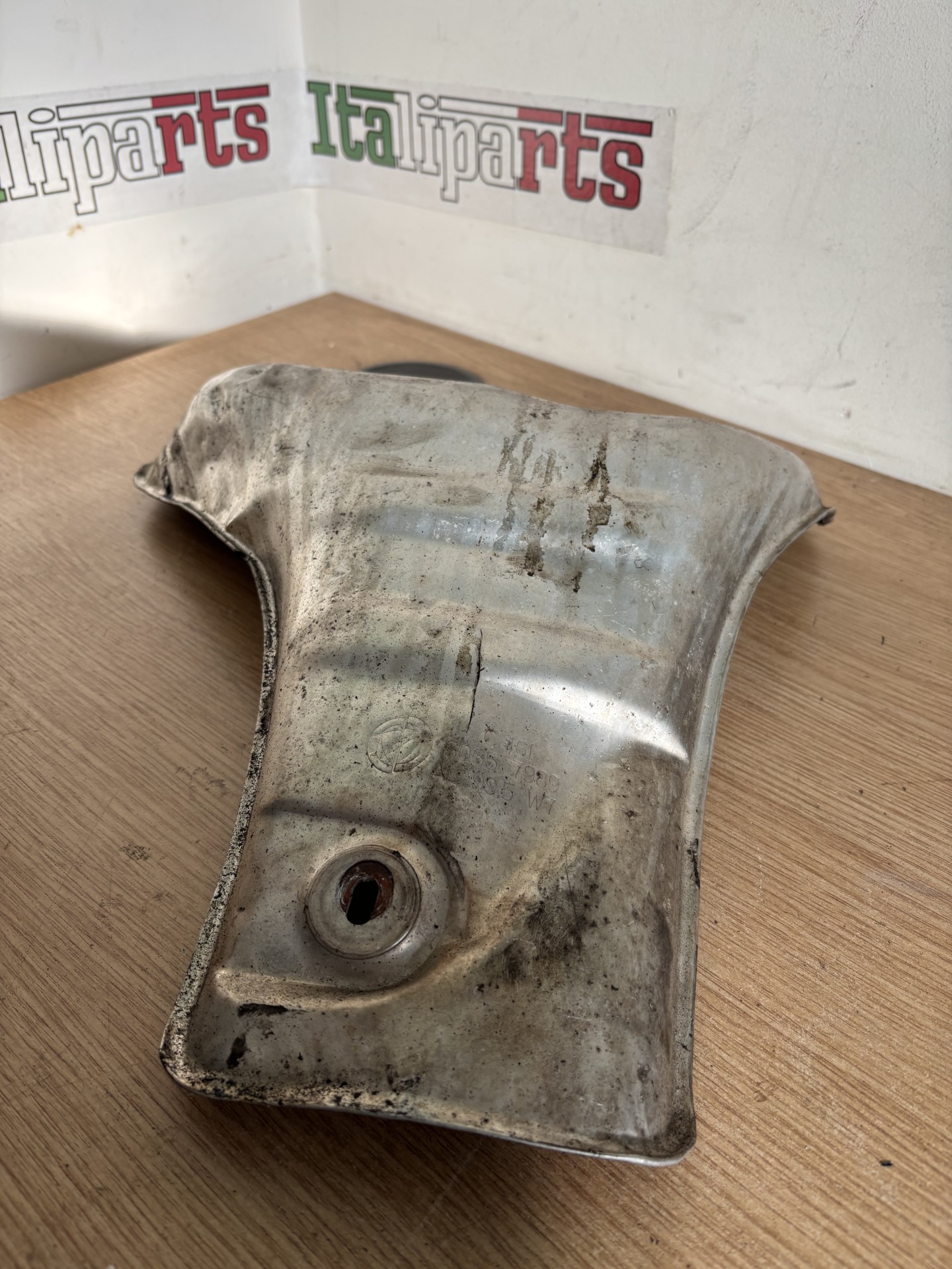 Heat shield - 60657989 - Alfa Romeo 166 2.0 TS **used part**