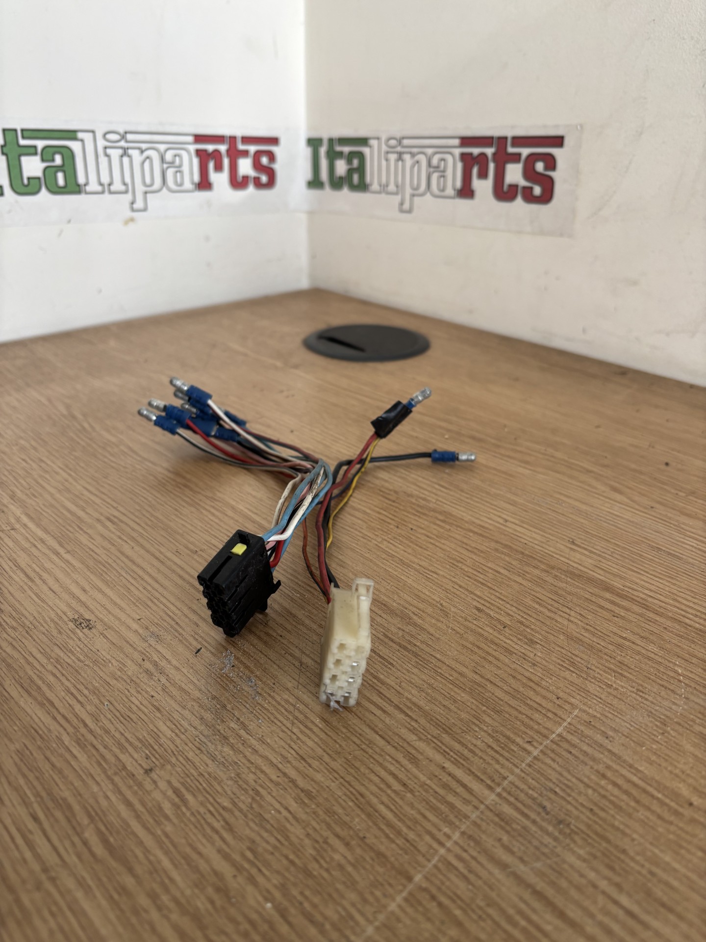 Radio cables - Lancia Thema **used parts**