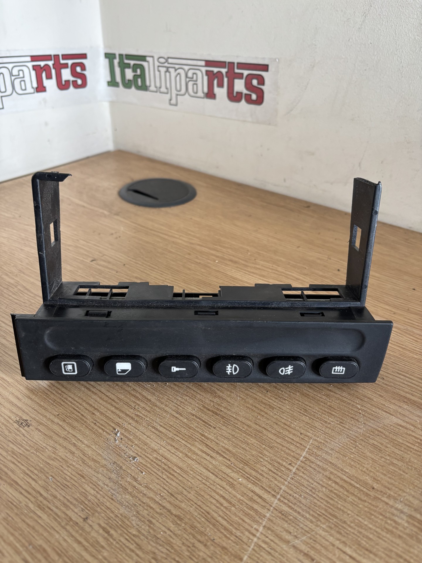 Switch panel - Lancia Thema series II **used part, some damage**
