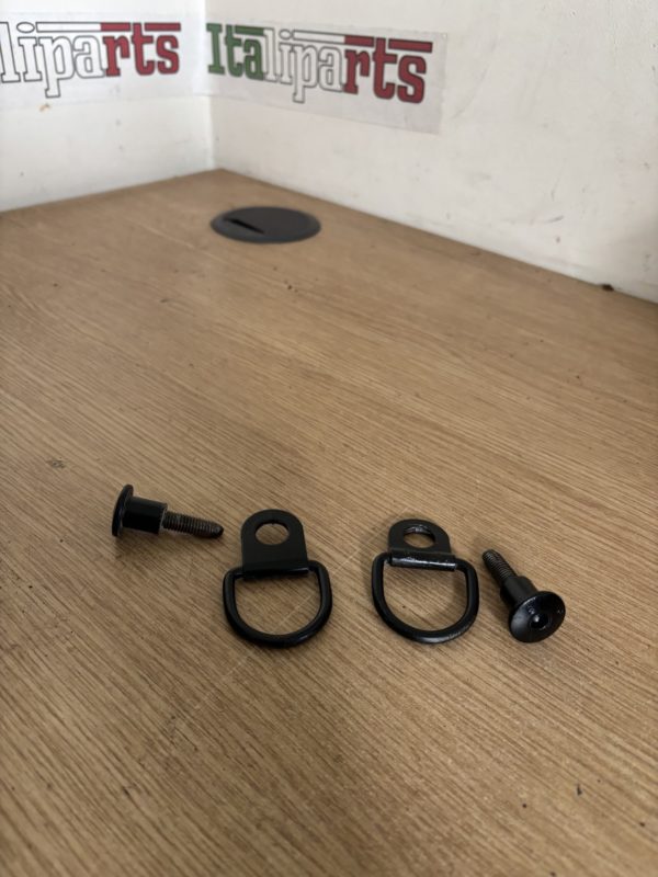 Boot load tie downs with screws - Alfa Romeo 166 **used parts**