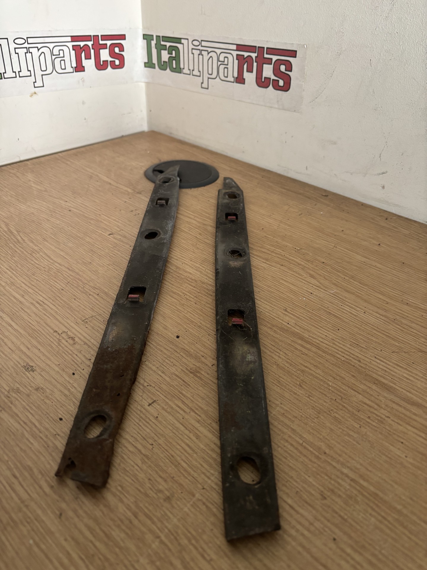 Rear bumper bracket pair - Alfa Romeo 166 **used parts**