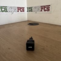 Glove box boot release button - Alfa Romeo 166 **used part**