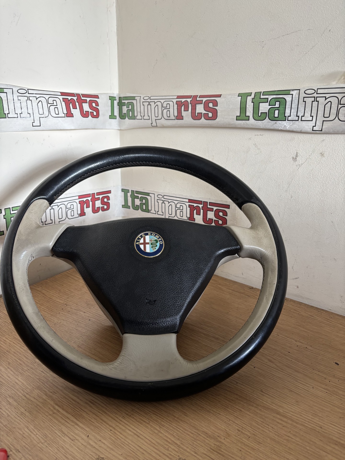 Steering wheel 1560179990 - Alfa Romeo 166 original **used parts**