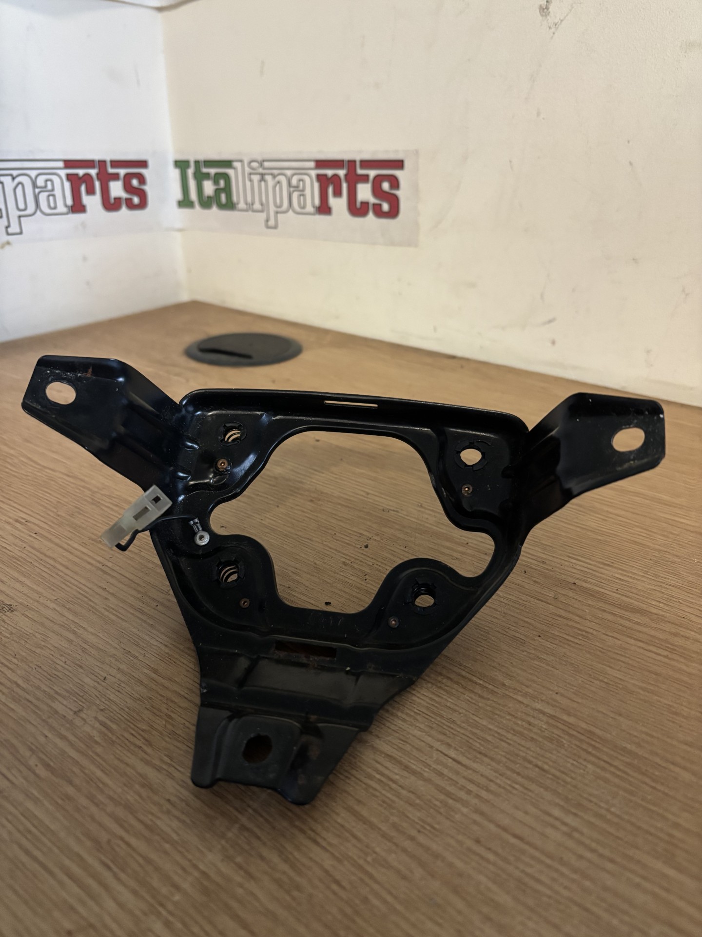 Air bag squib holder - Alfa Romeo 166 **used part**