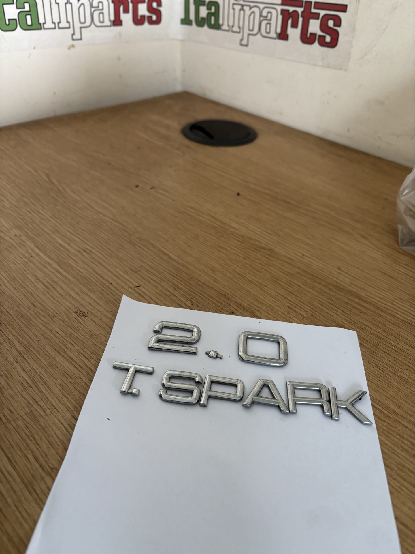2.0 TSPARK tailgate badge - Alfa Romeo 147 156 166 GTV Spider **used part**