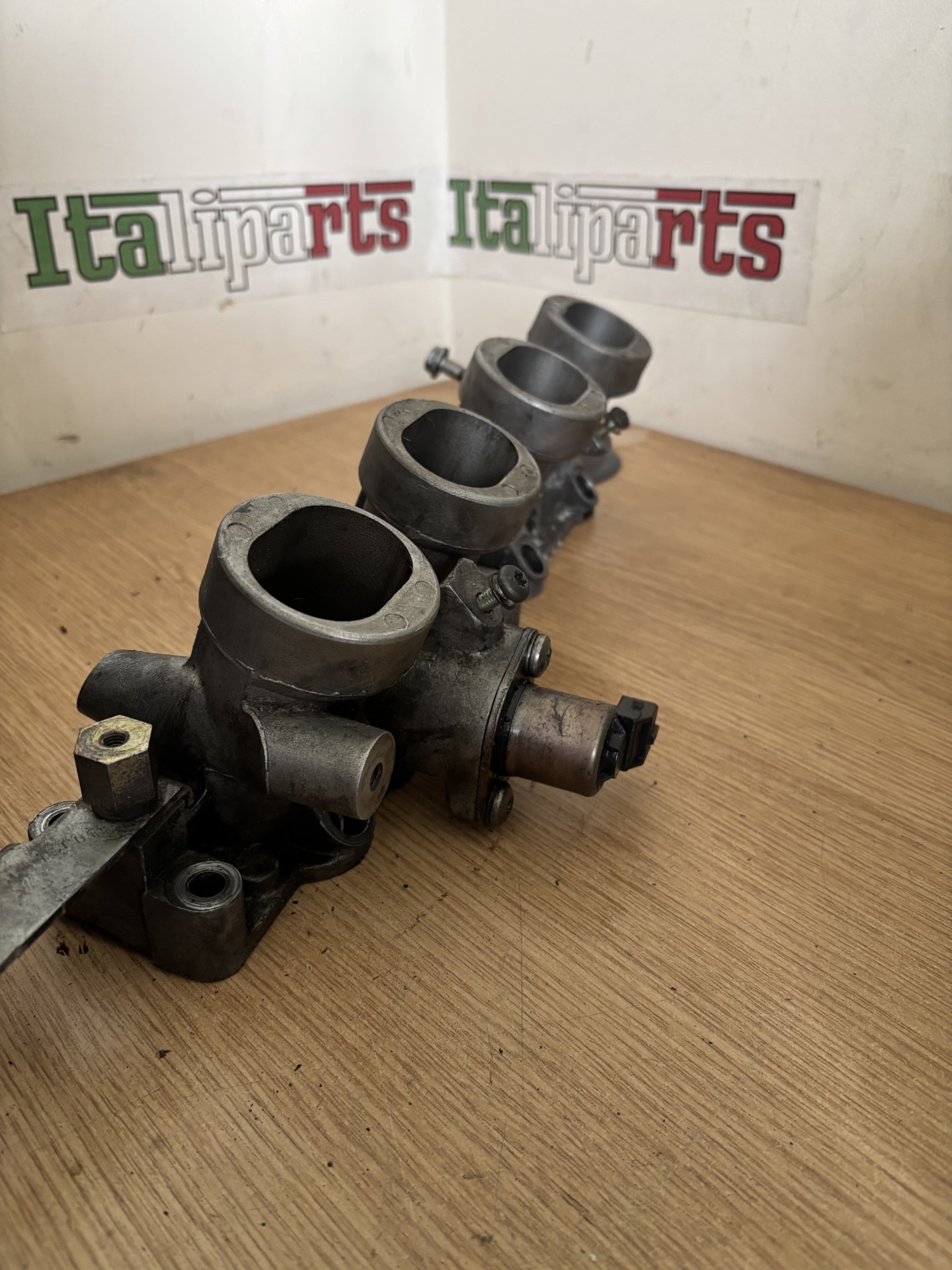 Inlet manifold - 60627416 - Alfa Romeo 147 156 GTV Spider 166 TS **used part**