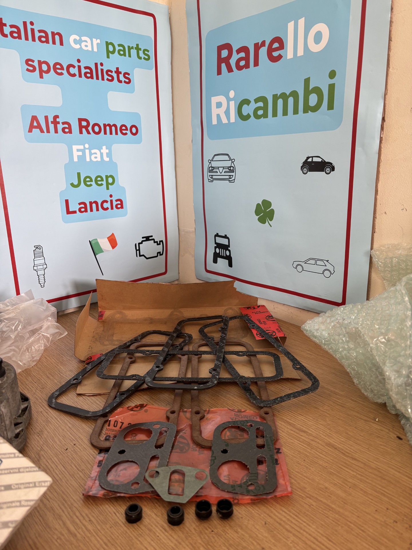 Cylinder head kit - 795134 60750597 - Alfa Romeo 33 Alfasud Arna 1.3/1.5 **not complete, you will receive what is in the photo**